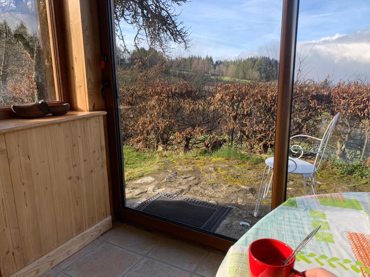 Gîte  Orée des bois Vertolaye Exterior foto