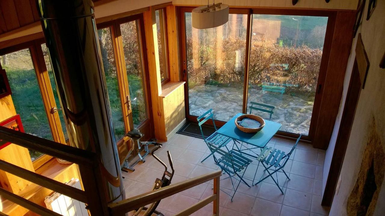 Gîte  Orée des bois Vertolaye Exterior foto