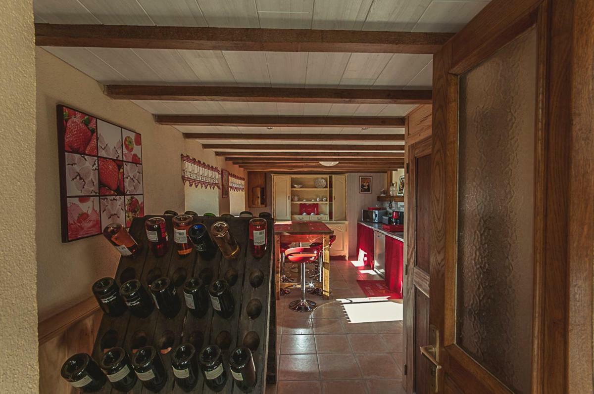 Gîte  Orée des bois Vertolaye Exterior foto